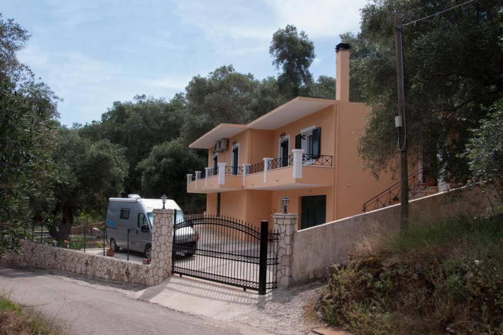 Angelika Holiday home Liapades